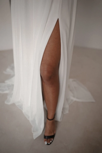 Olivia Bottega Marit #8 frontface vertical cropped thumbnail