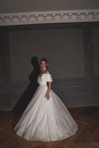 Olivia Bottega Melanie #7 vertical thumbnail