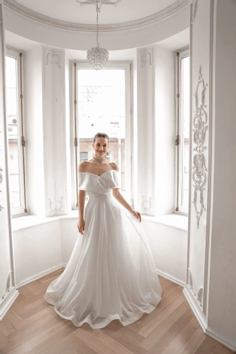 Olivia Bottega Melanie #0 default frontface vertical thumbnail