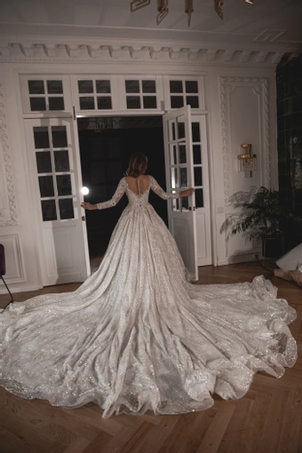 Olivia Bottega Meryem #11 default backface vertical thumbnail