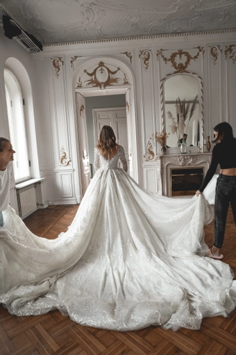 Olivia Bottega Meryem #10 backface vertical thumbnail