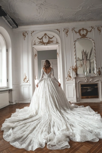 Olivia Bottega Meryem #9 backface vertical thumbnail