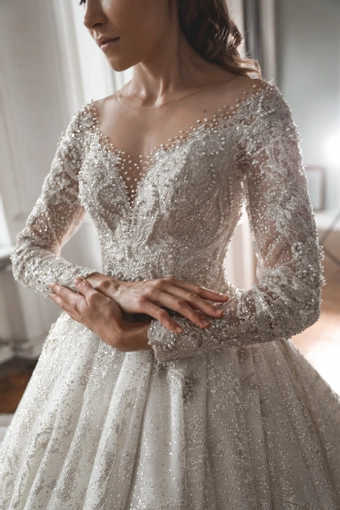 Olivia Bottega Meryem #12 frontface vertical cropped thumbnail