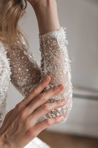 Olivia Bottega Meryem #13 frontface vertical cropped thumbnail