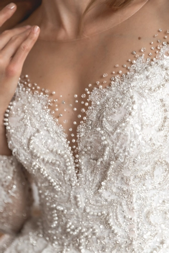 Olivia Bottega Meryem #19 frontface vertical cropped thumbnail