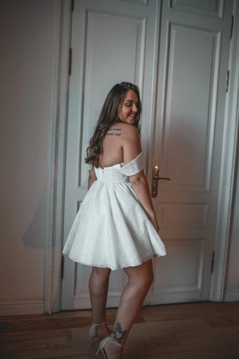 Olivia Bottega Milana #12 backface vertical thumbnail