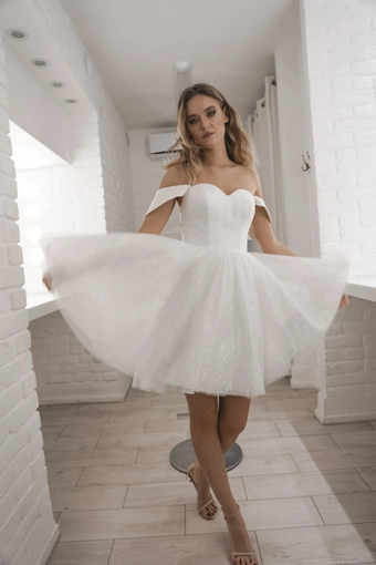 Olivia Bottega Milana #3 frontface vertical thumbnail