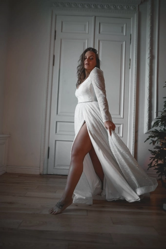 Olivia Bottega Miranda #14 frontface vertical thumbnail