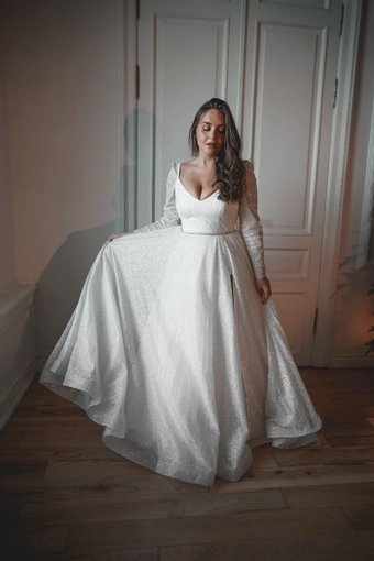 Olivia Bottega Miranda #15 frontface vertical thumbnail