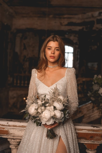 Olivia Bottega Miranda #22 frontface vertical cropped thumbnail