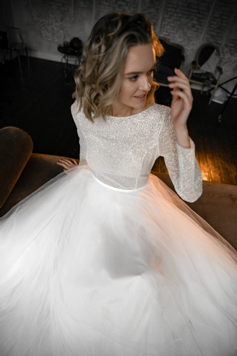 Olivia Bottega Missuri #4 frontface vertical cropped thumbnail