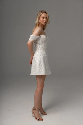 Mitsis Olivia Bottega #3 vertical thumbnail