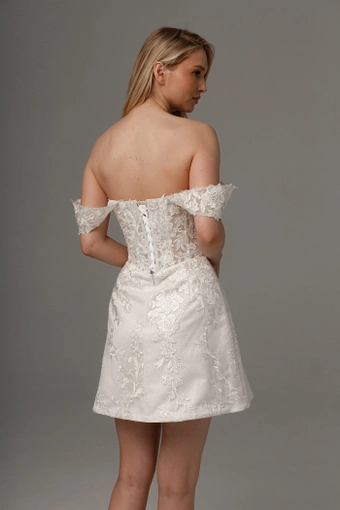 Mitsis Olivia Bottega #4 default backface vertical thumbnail