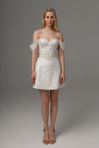 Mitsis Olivia Bottega #2 frontface vertical thumbnail