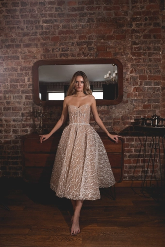 Olivia Bottega Monro #3 frontface vertical thumbnail