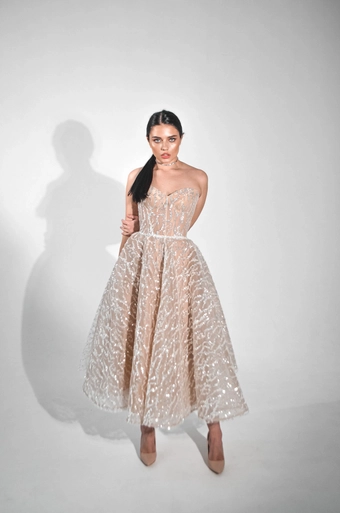 Olivia Bottega Monro #6 frontface vertical thumbnail