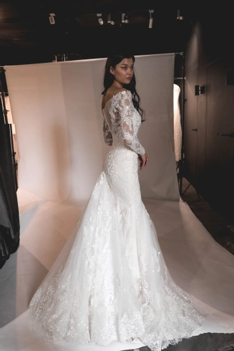 Olivia Bottega OB7962 #6 vertical thumbnail