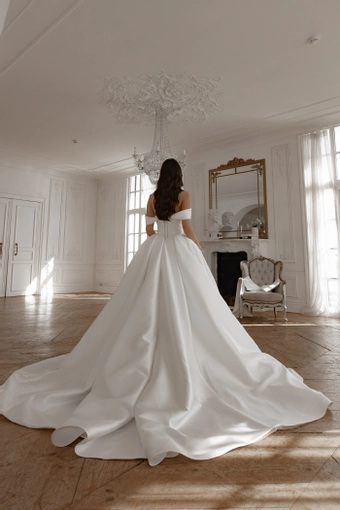 Oceania Olivia Bottega #9 default backface vertical thumbnail