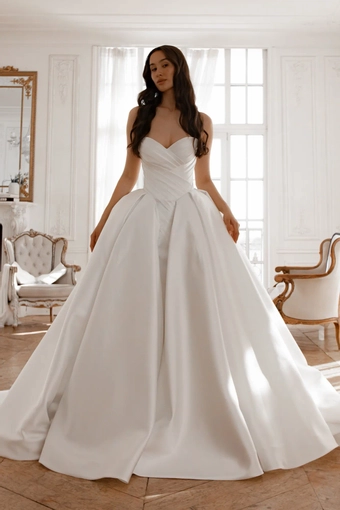 Oceania Olivia Bottega #5 frontface vertical thumbnail