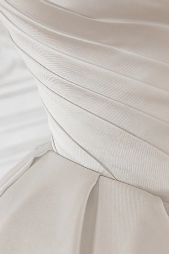 Oceania Olivia Bottega #27 frontface vertical cropped thumbnail