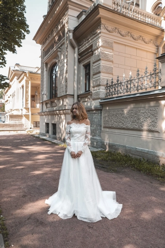 Olivia Bottega Olies #3 frontface vertical thumbnail