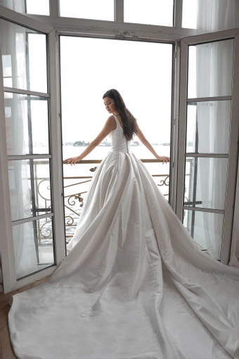 Olivia Bottega Priscilla #17 backface vertical thumbnail