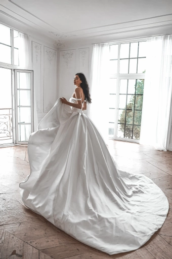 Olivia Bottega Priscilla #19 backface vertical thumbnail