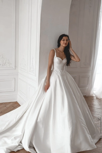 Olivia Bottega Priscilla #12 frontface vertical thumbnail