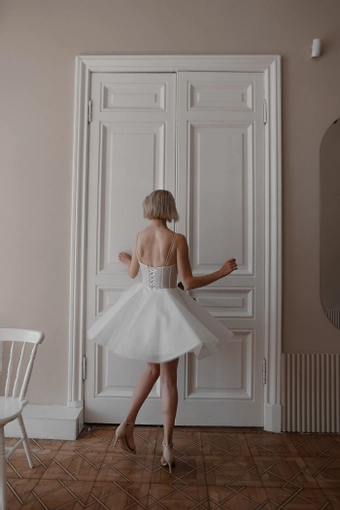 Olivia Bottega Rakel #18 backface vertical thumbnail