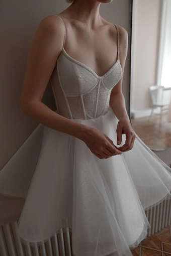 Olivia Bottega Rakel #10 frontface vertical thumbnail