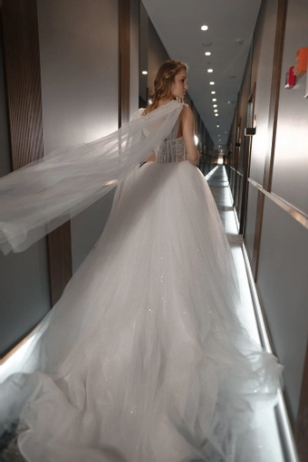 Olivia Bottega Romanica #11 backface vertical thumbnail