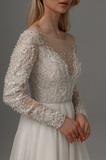 Sabrina Olivia Bottega #28 frontface vertical cropped thumbnail