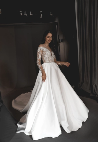 Olivia Bottega Samantha #2 frontface vertical thumbnail