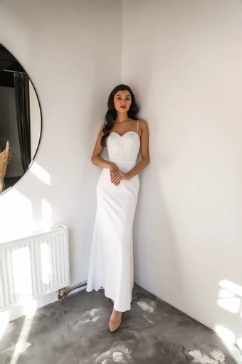 Olivia Bottega Selena #3 frontface vertical thumbnail