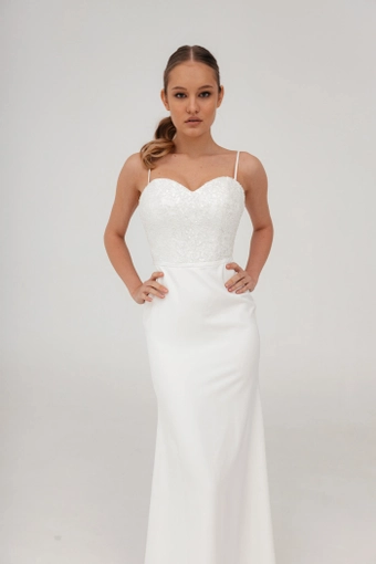 Olivia Bottega Selena #7 frontface vertical cropped thumbnail