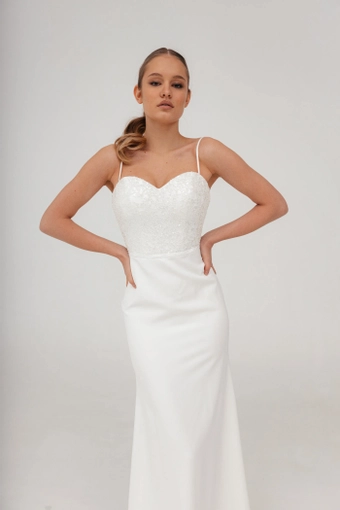 Olivia Bottega Selena #8 frontface vertical cropped thumbnail