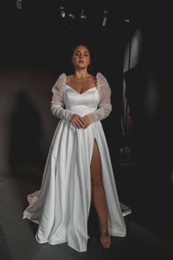 Olivia Bottega Sentea #6 frontface vertical thumbnail