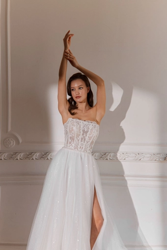 Olivia Bottega Serenity #8 frontface vertical cropped thumbnail