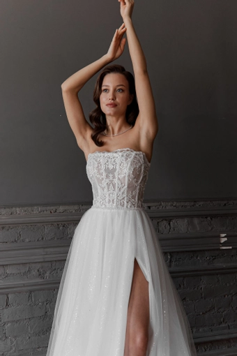 Olivia Bottega Serenity #11 frontface vertical cropped thumbnail