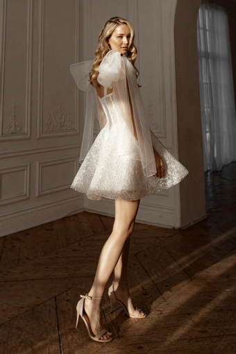 Olivia Bottega Shiori #8 backface vertical thumbnail