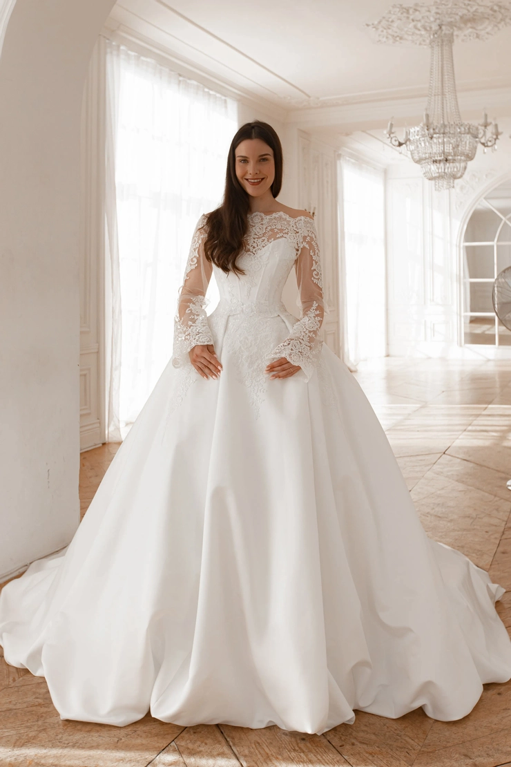 satin wedding dresses 2018 18 Best Satin Wedding Dresses Brides Are Loving Right Now