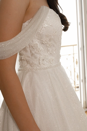 Olivia Bottega Sylth #15 vertical cropped thumbnail