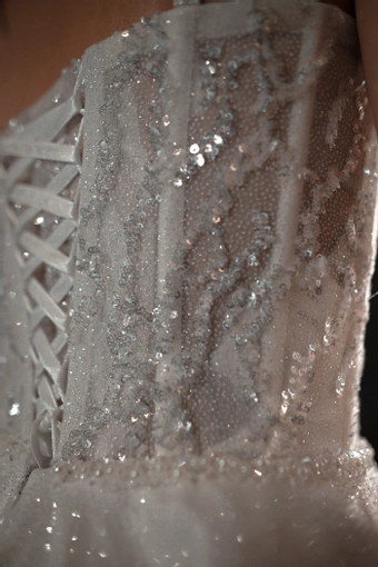 Olivia Bottega Wilma #11 backface vertical cropped thumbnail