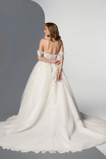 Angel Rivera Serafina #4 default backface vertical thumbnail