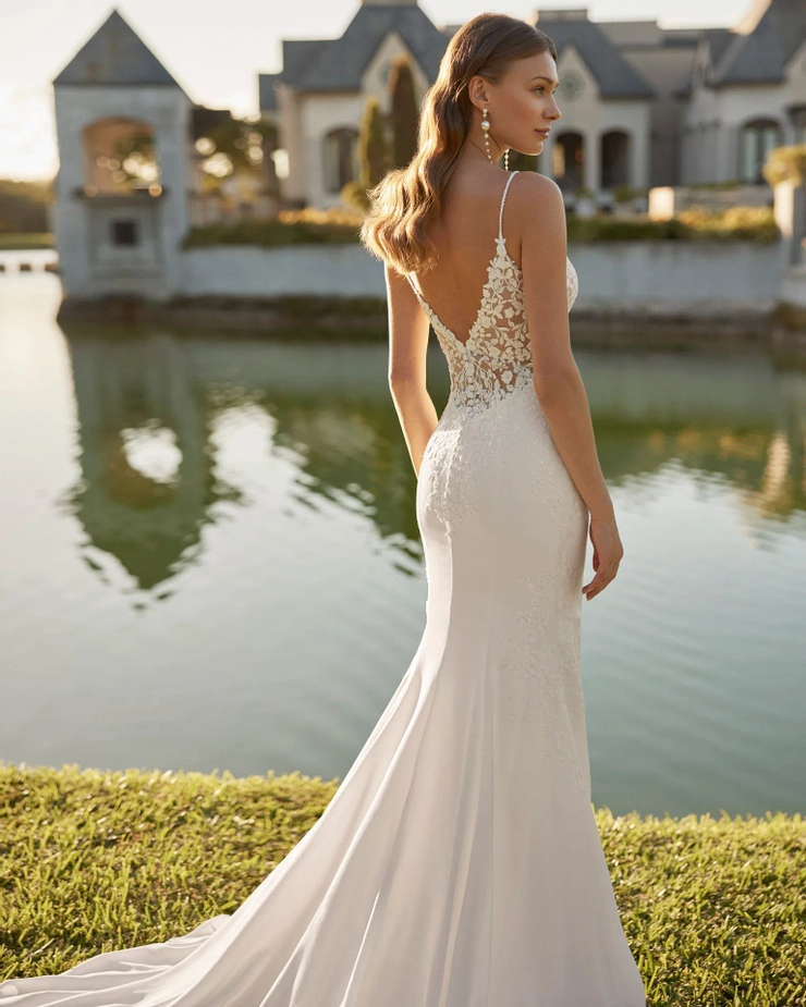 Rosa Clara Style #8A24 #4 backface vertical cropped picture