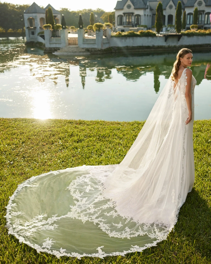 Rosa Clara Style #8A25 #1 backface vertical picture