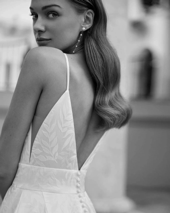 Rosa Clara Style #8A61 #2 backface vertical cropped thumbnail