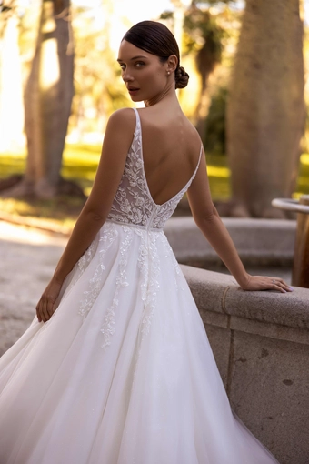 Selestia S10136 #4 backface vertical cropped thumbnail