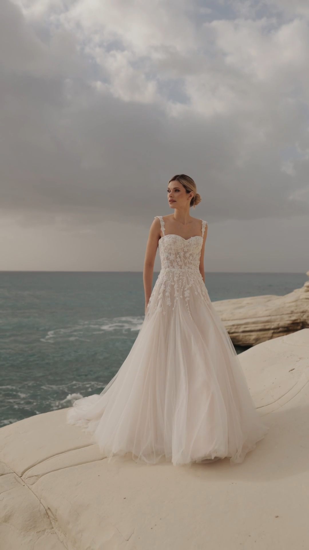 Selestia S10156 #1 autoplay loop mute thumbnail