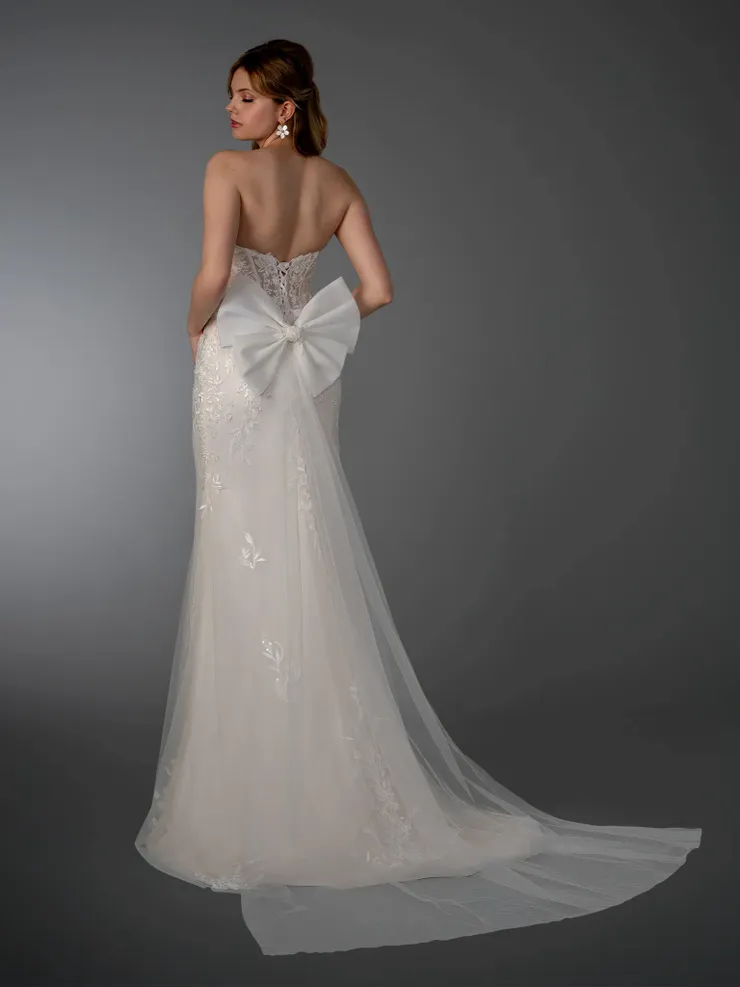 Stella Couture Style #26523